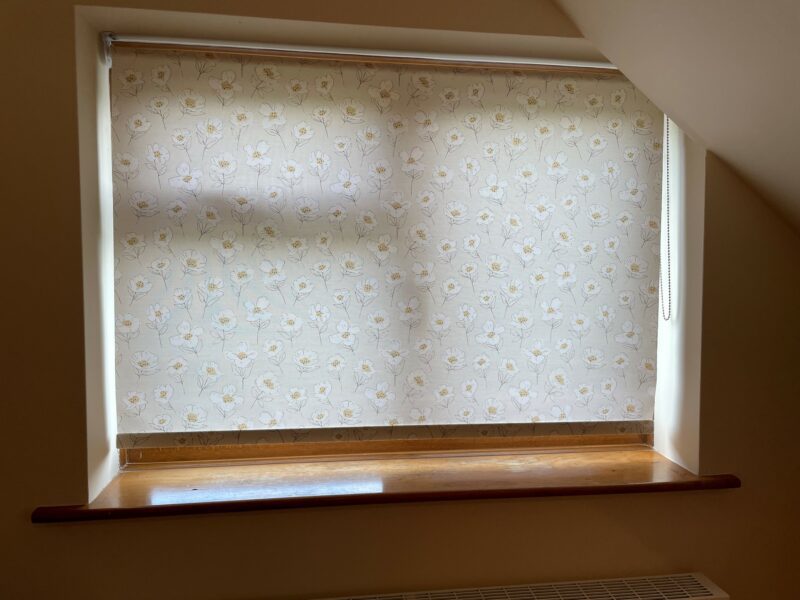 Tropical - Roller Blinds - Camellia Honey